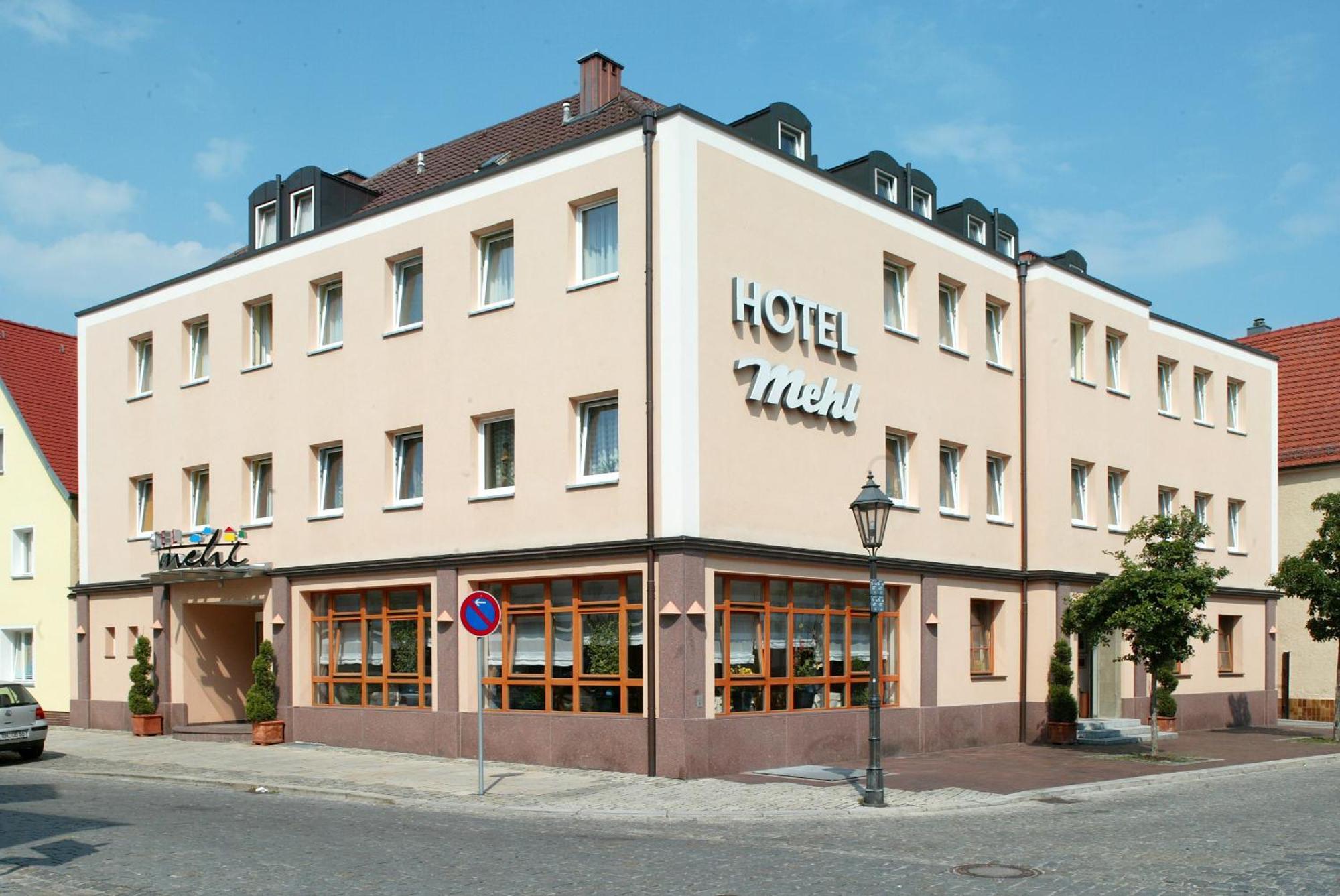 Hotel Mehl Neumarkt in der Oberpfalz Buitenkant foto